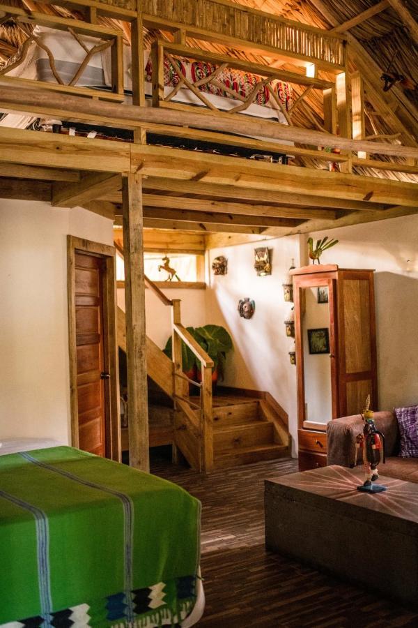 Pine Ridge Lodge Сан-Игнасио Экстерьер фото